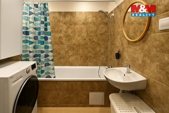 Pronájem bytu 3+1, 60 m², Praha 9, ul. Zárybská - 6