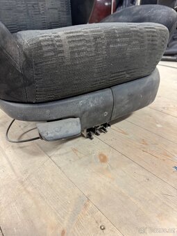 VW Passat B5, B5,5, přední sedačky - 6