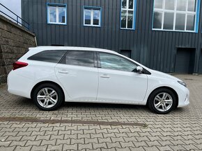 Toyota Auris 1,6 ValveMatic /1.maj./ ČR / - 6