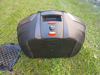Vrchní kufr, Top case, Top box - 6