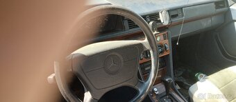 Mercedes-Benz W 124 250D Náhradní Díly - 6