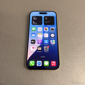 iPhone 15 128GB žlutý, jako nový, záruka - 6