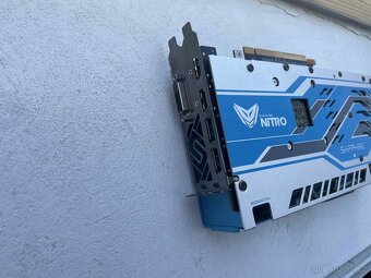 SAPPHIRE NITRO+ Radeon RX 590 - 6