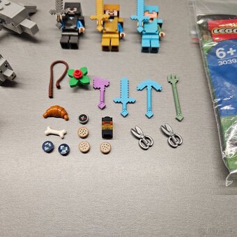 LEGO Minecraft mix minifigurek, doplňků a nových setů - 6