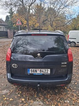 Prodám Peugeot 5008 2,0HDI 110kw r.v.2014 - 6