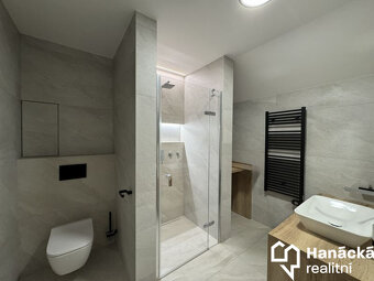 Pronájem podkrovního bytu 2+kk, ul. Rejskova, Olomouc - 6