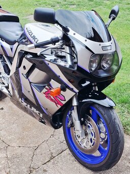 SUZUKI GSX-R 1100 - 6