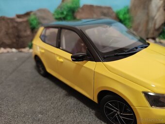 prodám nový model 1:18 škoda fabia 3 - 6