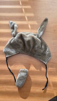 Vše za 500 Kč-klobouky, obraz, el. klávesy a další - 6