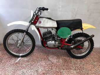 ČZ 250 typ 980 motokros r.v. 1975 - 6