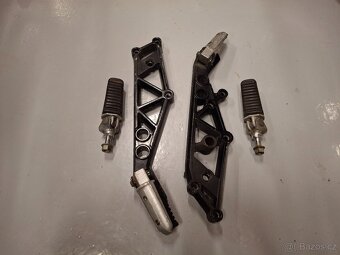 Kawasaki GPZ 1100 Unitrak díly - 6