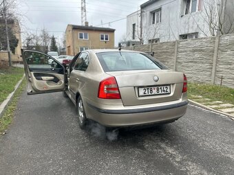 Škoda octavia2 1.6 MPI - 6