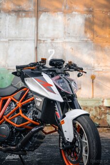 KTM SUPERDUKE 1290 R - 6