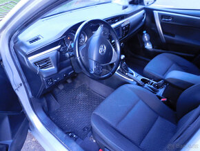 Prodám Toyotu Corollu - 6