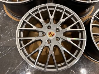 original porsche Panamera 976 r21 976044660N - 6