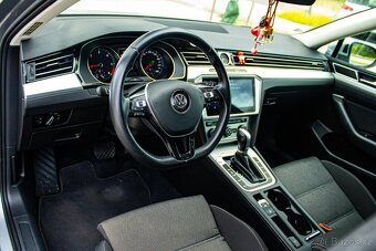 Volkswagen Passat Variant 2.0 TDI 190k 2018 TOP STAV - 6