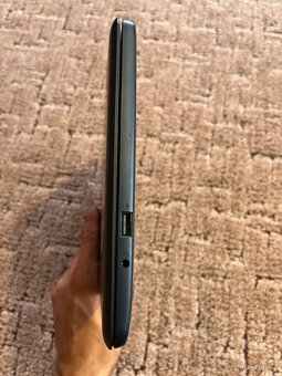 Asus E200H - 6