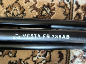 Canon EOS 2000D + E-S 185 mm f/3.5–5.6 + řísušenství - 6