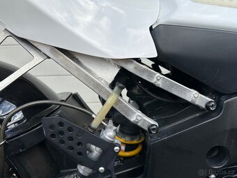 Suzuki gsx-r 750 K5, okruhovka - 6