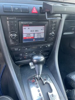 Prodám Audi A6 2.5 quattro r.v2000 - 6