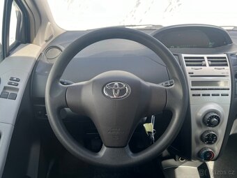 Toyota Yaris 1,3 (64kW), klimatizace, původ ČR - 6