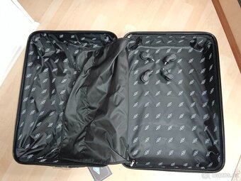 Cestovní skořepinový kufr i s kolečkami - 6