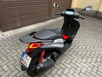 Piaggio Medley 125S ABS - 5800 km / TOP STAV + příslušenství - 6