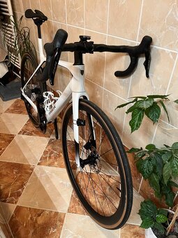 Trek Madone 2025 - 6