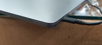 Apple MacBook PRO 15" 2017 touchbar - 6