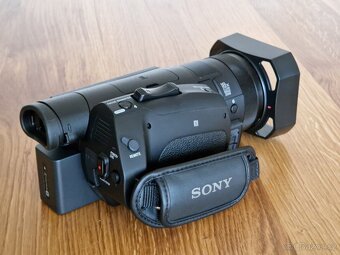 kamera SONY AX700 - 6