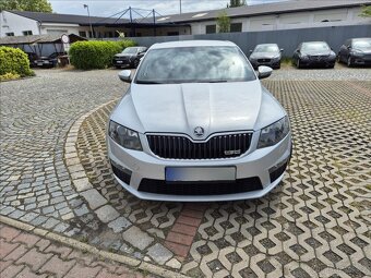 Škoda Octavia 2,0 TSI DSG RS (2013) - 6