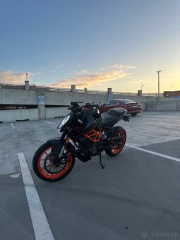 Ktm duke 125 black akrapovic (2021) - 6
