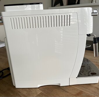 Plne funkčný automatický kávovar Delonghi - 6