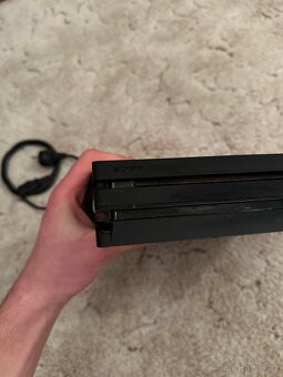 Sony PlayStation 4 PRO - 6