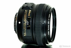Nikon AF-S Nikkor 50mm f/1,8G + UV filtr TOP STAV - 6