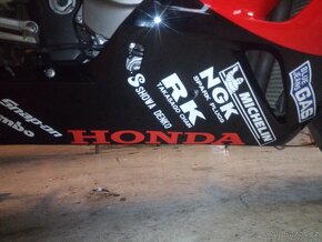 Honda CBR 1OOO RR - 6