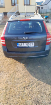 Kia Ceed 1,6 l - 6
