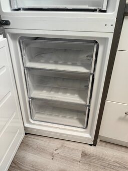 Prodám ledničku indesit - 6