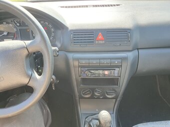 Škoda Octavia 1.6 benzín kombi - 6