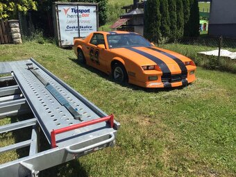 Prodam Chevrolet CAMARO V8,R-1988,Automat,2,8i - 6