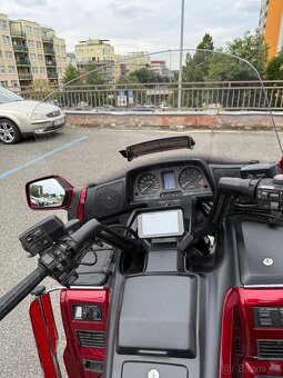 Honda GoldWing SE - 6