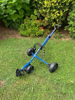 Golfové hole s bagem a vozíkem - 6