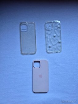 Prodám Apple Iphone 15 256 Gb - 6