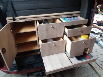 obytná vestavba Ford Tourneo Custom - 6