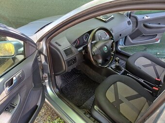 Škoda Fabia 1.4i 16v 55kw,R.v.2007,najeto 126tis km - 6