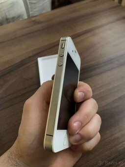 Apple iPhone 4S 16Gb - 6