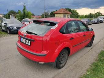 Ford Focus 1.6i - 74 kW - klimatizace - 6
