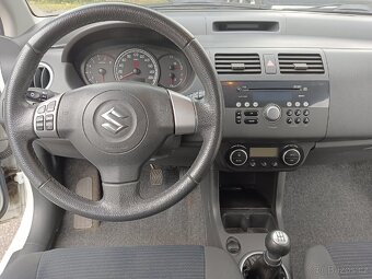 Suzuki Swift - 6