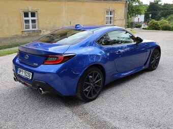 Subaru BRZ 2.4i Boxer 172kW Limited r.2023 jen 1 360km - 6