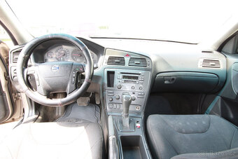 Prodám VOLVO V 70 SW 74 - 6